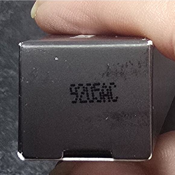 Laura Mercier New Flawless Fusion ultra long wear concealer in 4C 7 ml - Picture 7 of 9